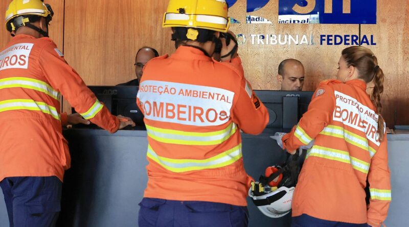 Bombeiros vistoriam sede do STF um dia após princípio de incêndio