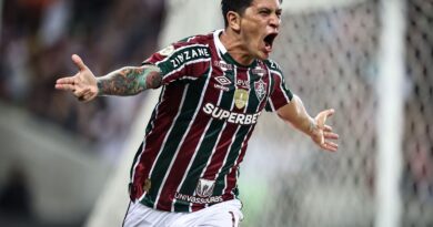 Cano encerram jejum e Fluminense derrota Athletico no Brasileiro