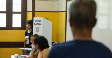 Em Niterói, 38 pessoas são conduzidas à delegacia por crime eleitoral