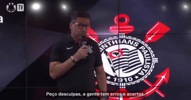 Em coletiva de transparência, Corinthians apresenta números e faz projeções