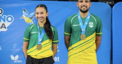 Giulia Takahashi e Guilheme Teodoro são ouro no Pan de tênis de Mesa