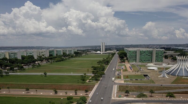 Governo federal prepara reforma administrativa