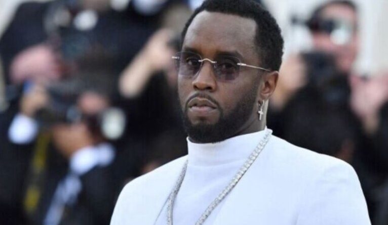 Sean Diddy Combs é acusado de estuprar mulher quando ela tinha 13 anos