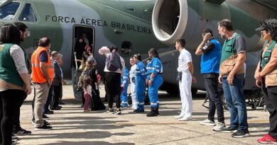 Sétimo voo da FAB com 82 repatriados do Líbano chega a São Paulo