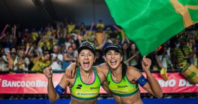 Bárbara e Carol conquistam etapa Elite 16 do Circuito Mundial