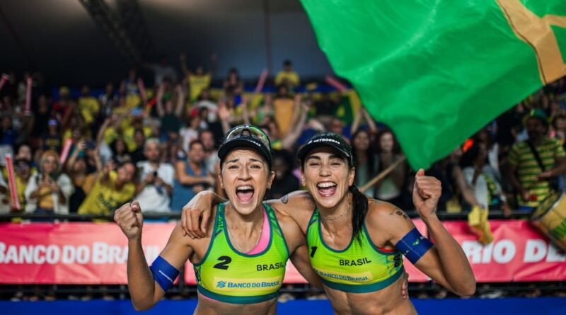 Bárbara e Carol conquistam etapa Elite 16 do Circuito Mundial