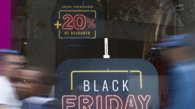 Black Friday: maioria dos consumidores deve gastar de R$ 201 a R$ 500