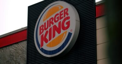 Burger King vai recompensar participantes do Enem 2024 com porção de batata frita ou anéis de cebola