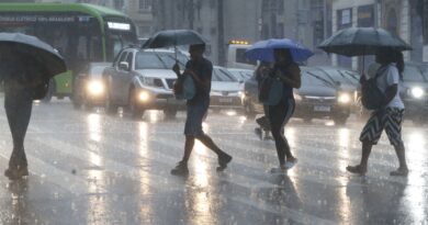 Chuva forte deixa cidade de São Paulo em estado de alerta