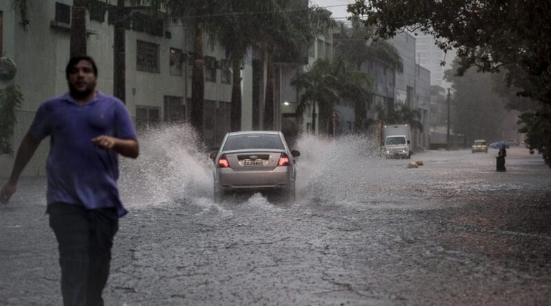 Cidade de São Paulo está em estado de atenção para alagamentos