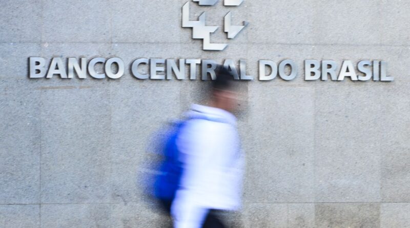 Contas públicas têm déficit de R$ 7,3 bilhões em setembro