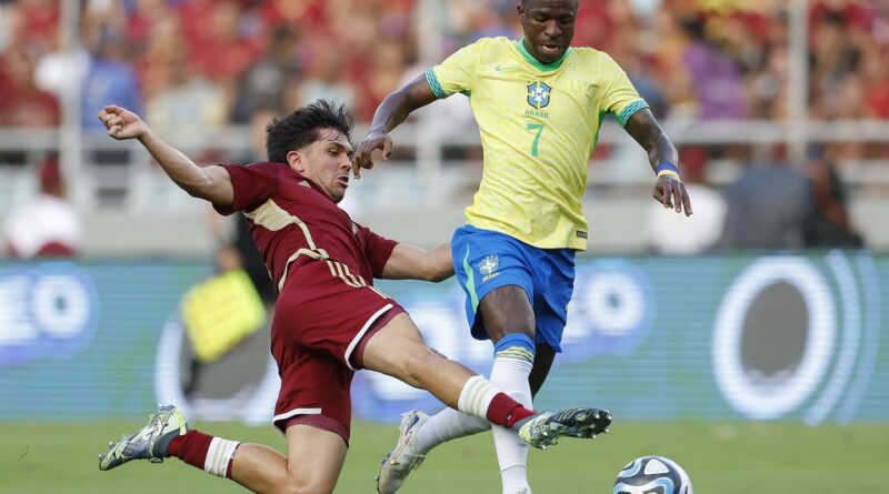 Eliminatórias: Brasil joga mal e não passa de empate com a Venezuela