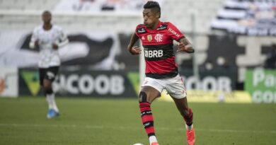 Flamengo diz que confia em Bruno Henrique e dará suporte ao atleta