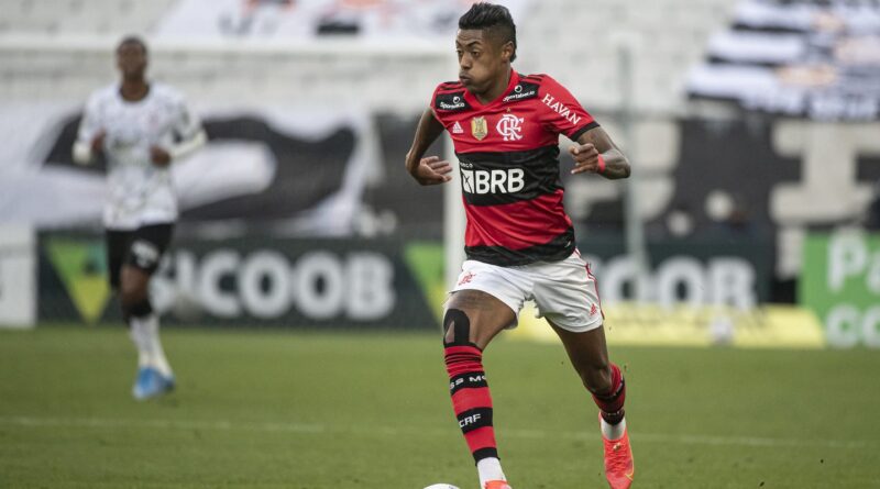 Flamengo diz que confia em Bruno Henrique e dará suporte ao atleta