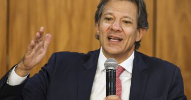 Haddad cancela viagem à Europa