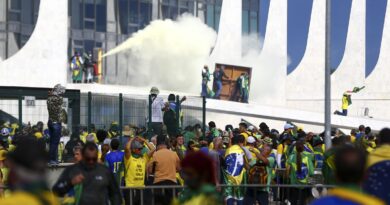 Justiça da Argentina ordena prisão de 61 foragidos do 8 de janeiro