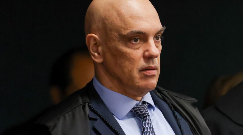 Moraes diz que origem de atentado está no "gabinete do ódio"