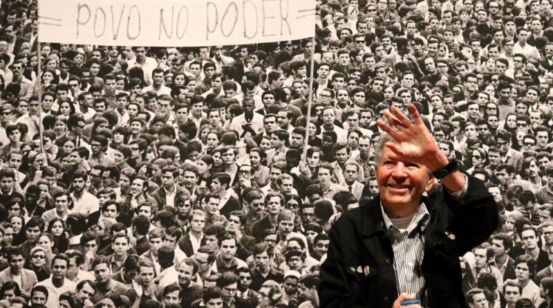 Morre o fotógrafo Evandro Teixeira, autor de fotos históricas do país