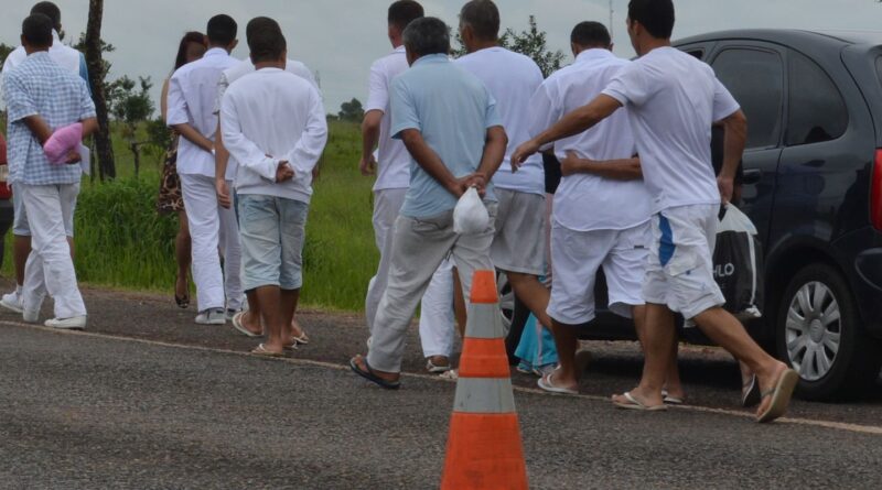 Mutirão carcerário não beneficia presos perigosos, diz conselho