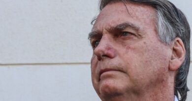 PF indicia Bolsonaro e mais 36 por tentativa de golpe de Estado