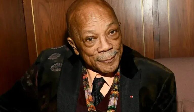 Produtor musical de Michael Jackson e Frank Sinatra, Quincy Jones morre aos 91 anos