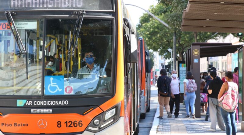 Serviços crescem 1% de agosto para setembro