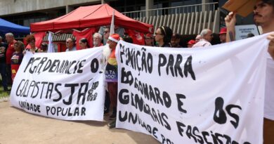 Ato em Brasília protesta contra anistia e retrocesso de direitos