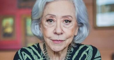 Fernanda Montenegro comemora indicação de Fernanda Torres ao Globo de Ouro: 'Muito comovida'