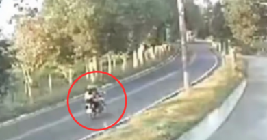 Jovem morre e duas pessoas ficam feridas em acidente de moto em Mucurici; veja vídeo