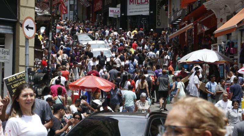 Procon e Febraban orientam consumidores sobre gastos no fim de ano