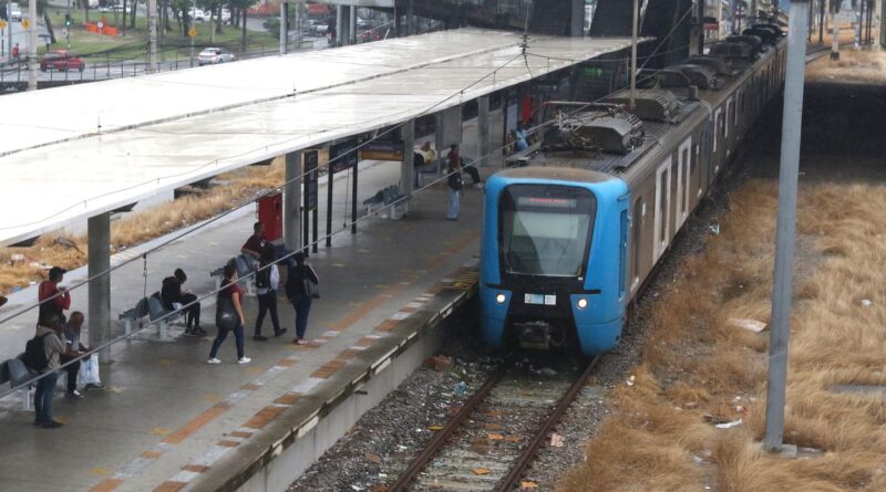 Roubo de cabos fecha nove estações de trens no Rio de Janeiro