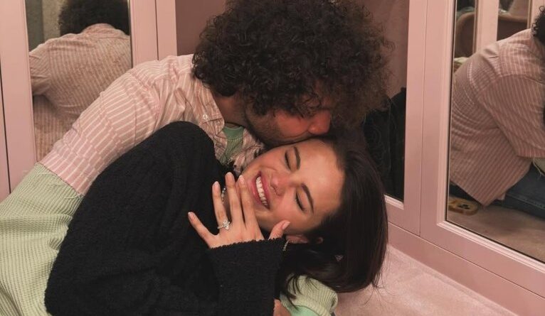 Selena Gomez e Benny Blanco anunciam noivado: "Para sempre começa agora"