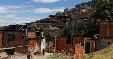 Senado aprova recursos para regularizar favelas e áreas de invasão