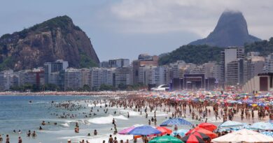 Sol movimenta praias do Rio e noite de Réveillon não deve ter chuva