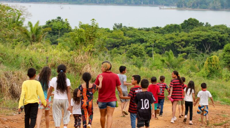 Ações educativas ajudam povos amazônicos a lidar com crise climática