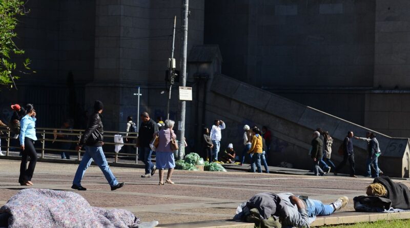 Aumenta em 25% o número de pessoas em situação de rua no país