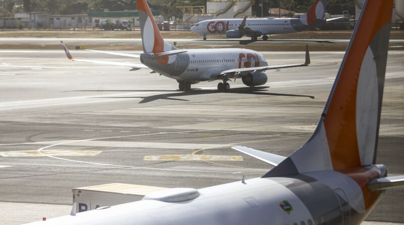 Azul e Gol assinam acordo para avaliar fusão entre as aéreas