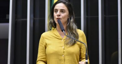 Deputada apresenta PL que pune militar que violou direitos na ditadura