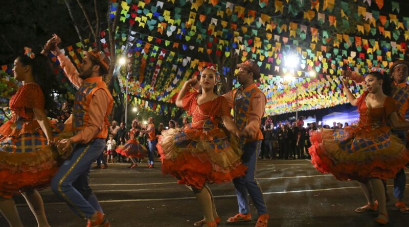 Festa popular preferida do brasileiro é a junina, e não o carnaval