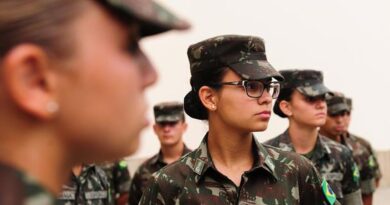 Forças Armadas iniciam alistamento voluntário feminino