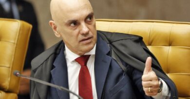 Moraes diz que plataformas continuarão no Brasil se respeitarem a lei