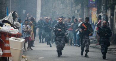 PM do Rio combate crimes no Alemão e no Complexo da Penha