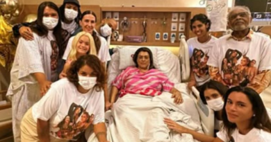 Preta Gil celebra Réveillon no Hospital Sírio-Libanês ao lado da família