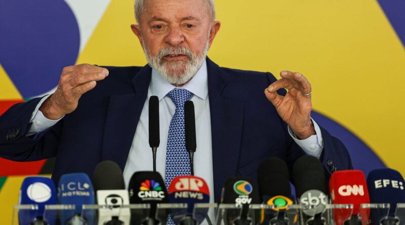 Queda nas pesquisas será revertida com as entregas, diz Lula