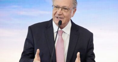 Safra recorde deve reduzir preço dos alimentos, diz Alckmin