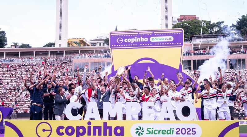 São Paulo vira sobre o Corinthians e é pentacampeão da Copinha