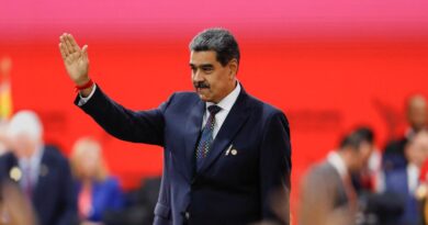 Venezuela: Maduro assume 3º mandato e promete reforma na Constituição