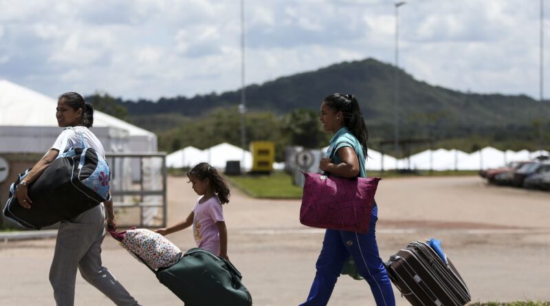 Brasil recebeu 194.331 migrantes em 2024