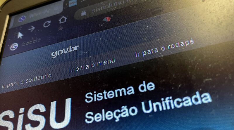 Começa convocação de estudantes em lista de espera do Sisu