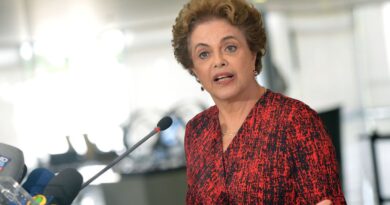 Dilma recebe alta do hospital e retoma presidência do banco do Brics